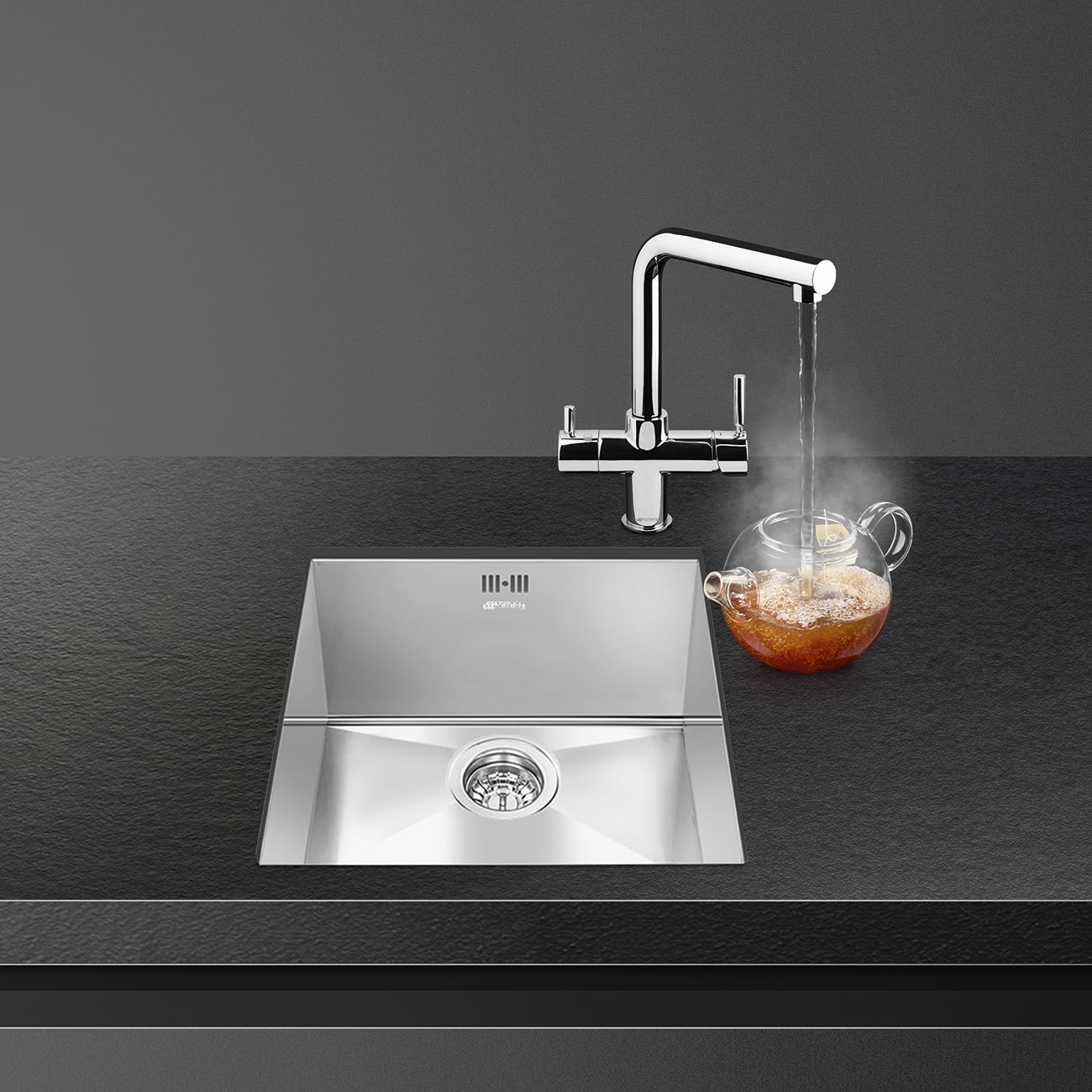 Smeg Undermount Stainless Steel Sink - Image 2